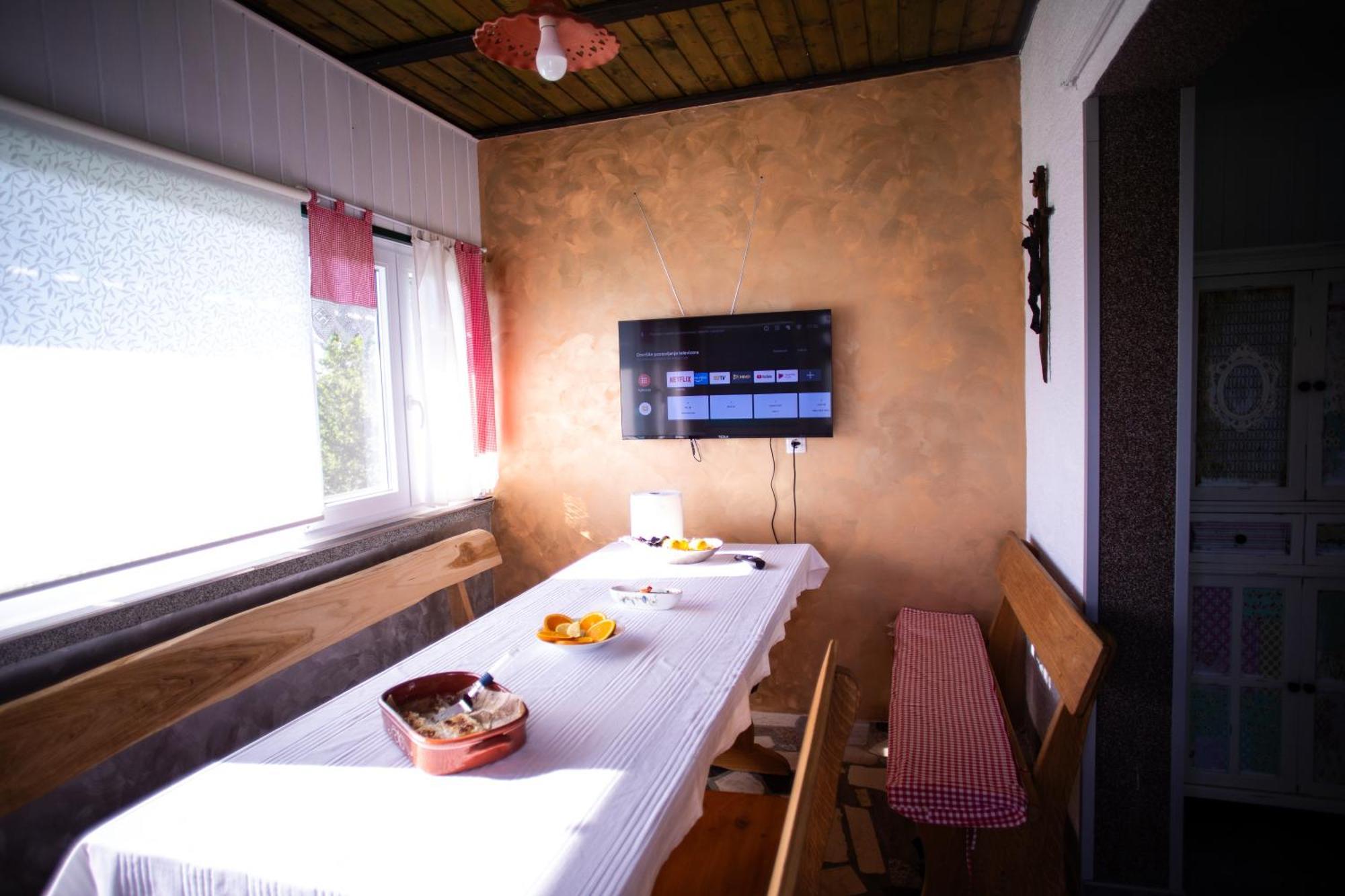 Ferienwohnung Kuca Za Odmor Jurino Gnijezdo Jarki Horvaticevi Exterior foto